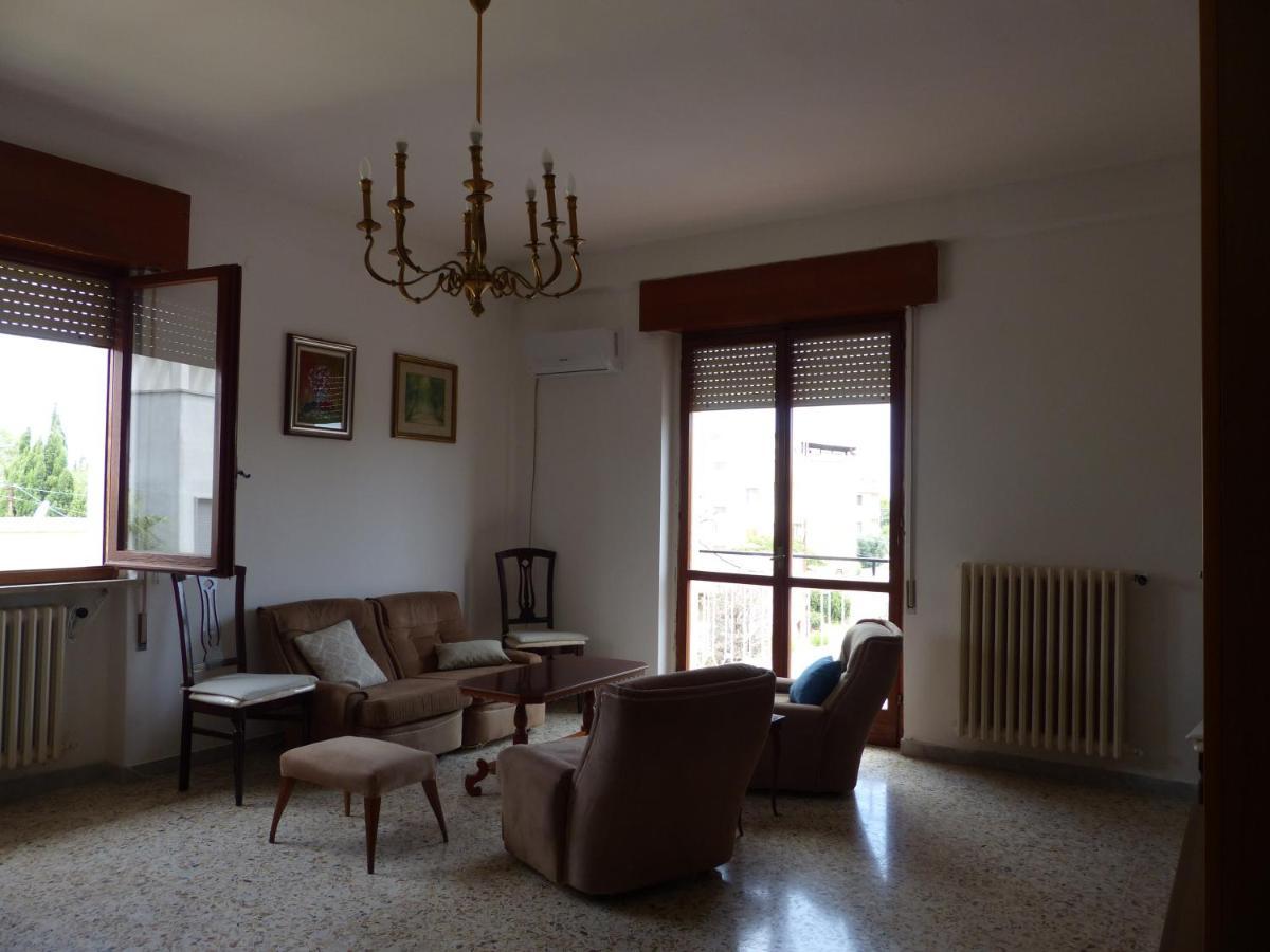 Ferienwohnung The Old Man And The Sea Brindisi Exterior foto