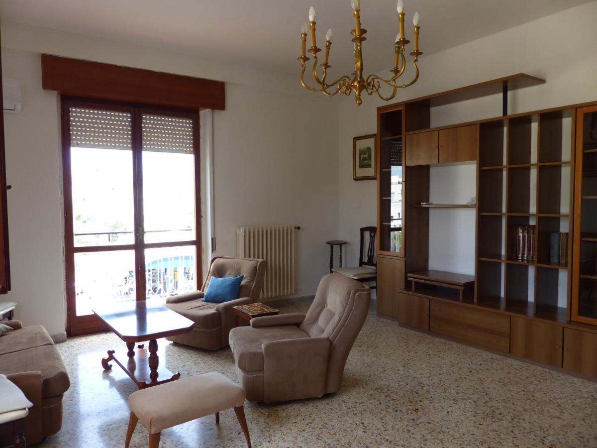 Ferienwohnung The Old Man And The Sea Brindisi Exterior foto