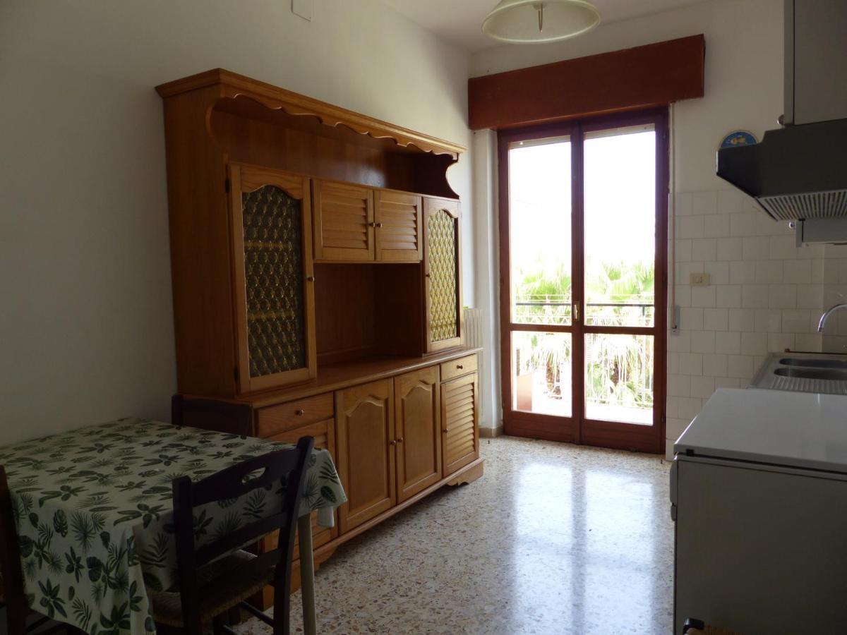 Ferienwohnung The Old Man And The Sea Brindisi Exterior foto